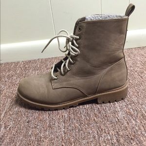 Tan fuzzy combat boots
